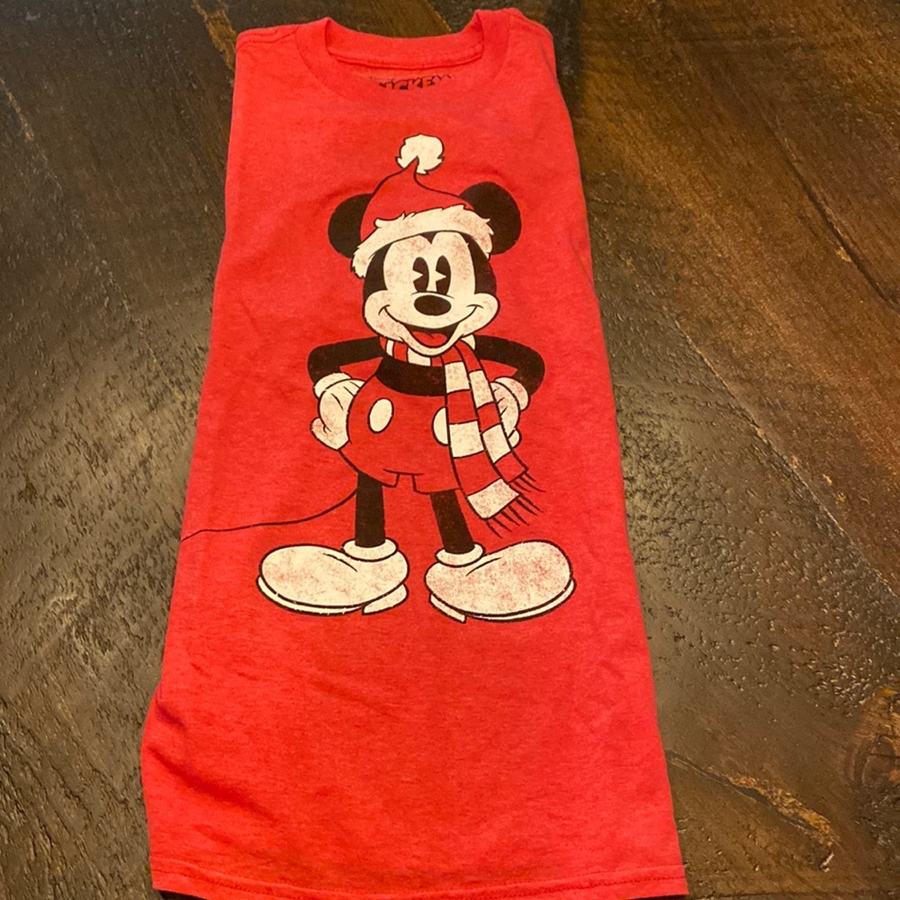 3/$20 Disney Micky Mouse Christmas T shirt small NWT